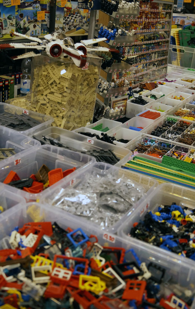 Auch Gebraucht-Lego gab es in Einzelteilen zu kaufen. Foto: joop
